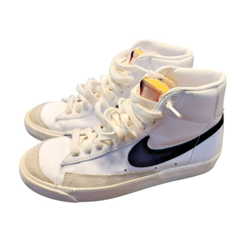 Nike Blazer Mid 77 Vintage White Black High Top Sneakers CZ1055-100 Womens 8